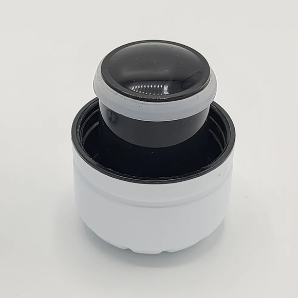 Poshmark Poshfixins White Logo Stainless Steel Insulated Water Bottle - Picture 7 of 9